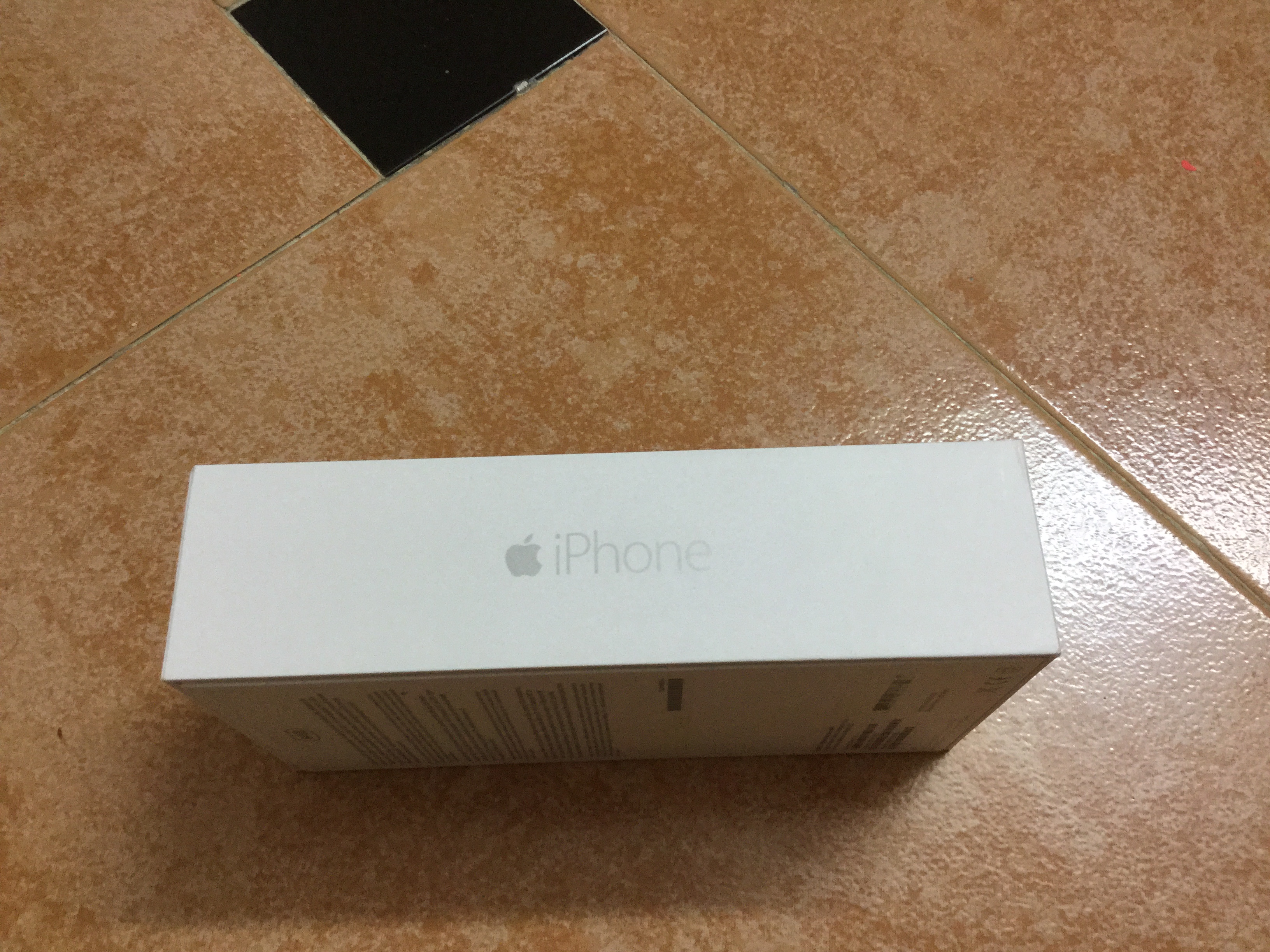 IPhone 6+ 64GB Silver @ Hàng xách tay Canada, phiên bản quốc tế, mới 100% -> 20 triệu - 5