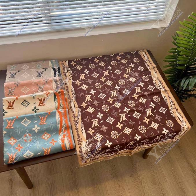 KHĂN CHOÀNG LV KHĂN CHOÀNG LV