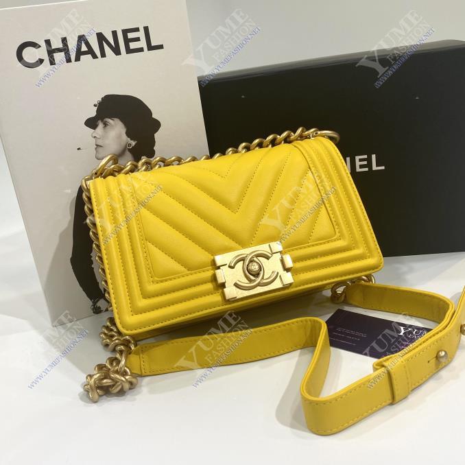 TÚI XÁCH CHANEL&nbsp;Boy 20 V Lambskin Leather