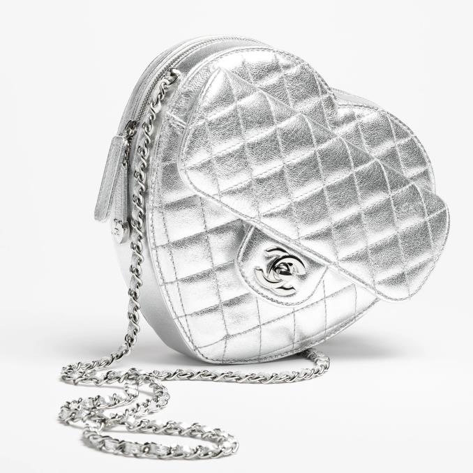 TÚI XÁCH CHANEL&nbsp;Chanel Heart Bag